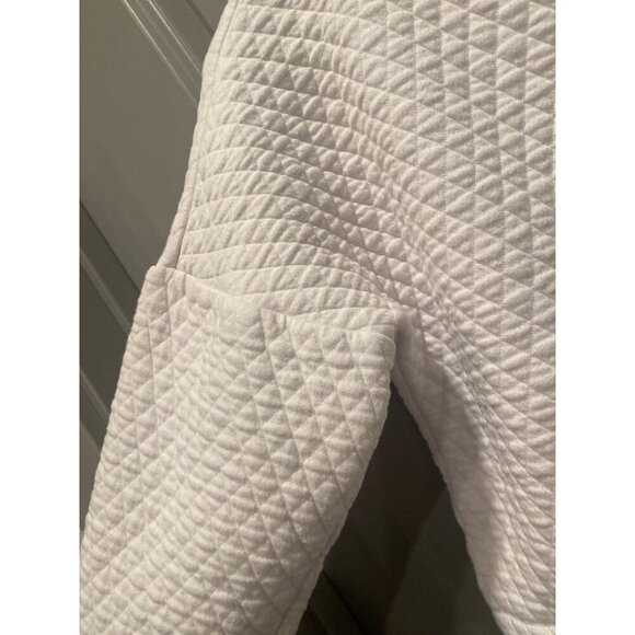 LOFT Quilted 3/4 Sleeve Blouse with Shirt Hem | Size M - Picture 4 of 7